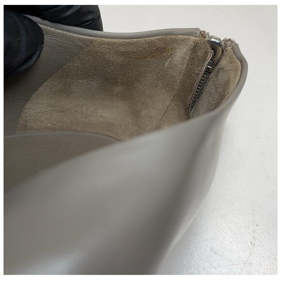 Authentic GUCCI Clemence Gray Leather Peep Toe Wedge Cut Out Heel Size EU 39/9 - Picture 9 of 10